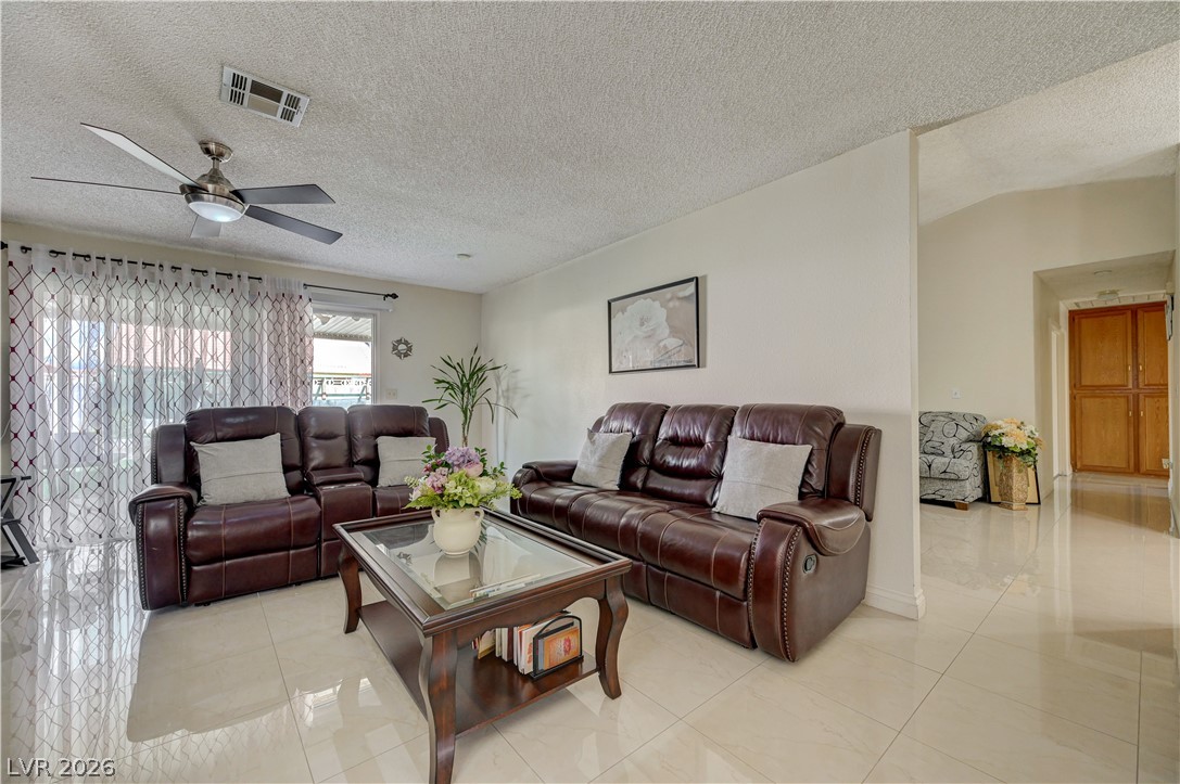 6432 Chippindale Lane Las Vegas NV 89108