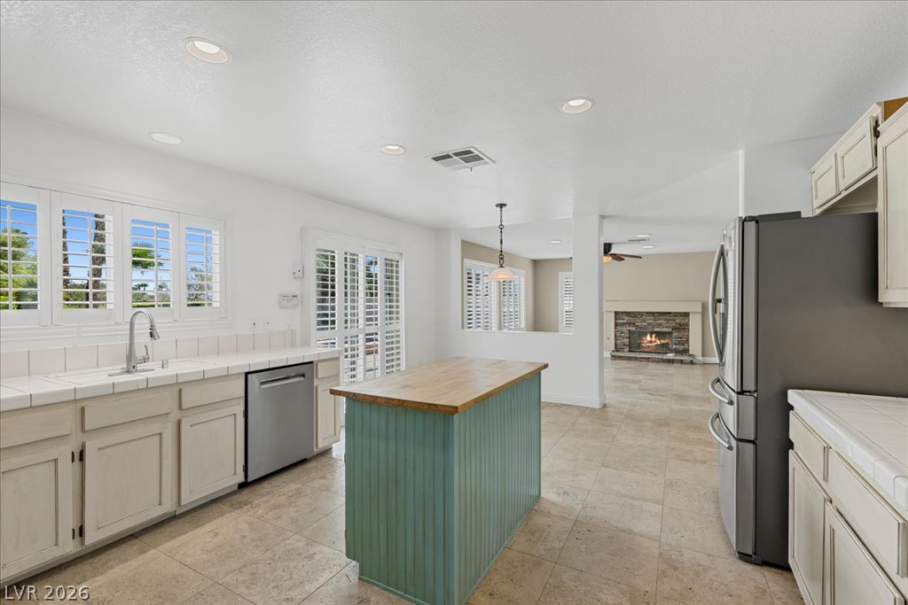 2000 Silverton Drive Henderson NV 89074