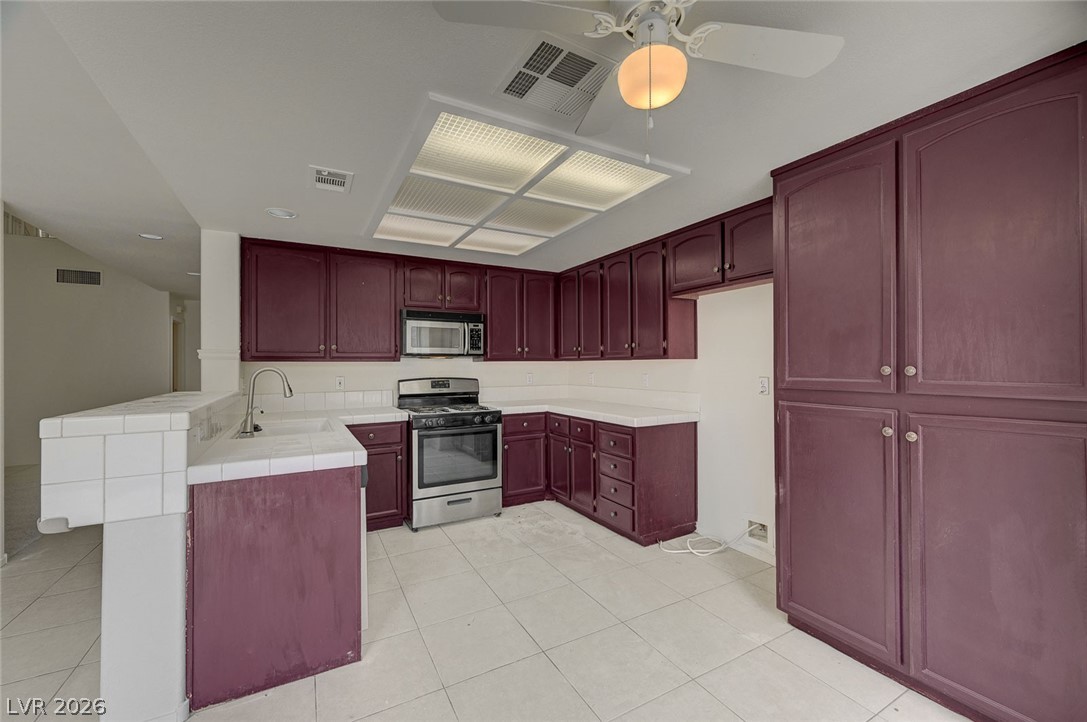 307 Abbington Street Henderson NV 89074