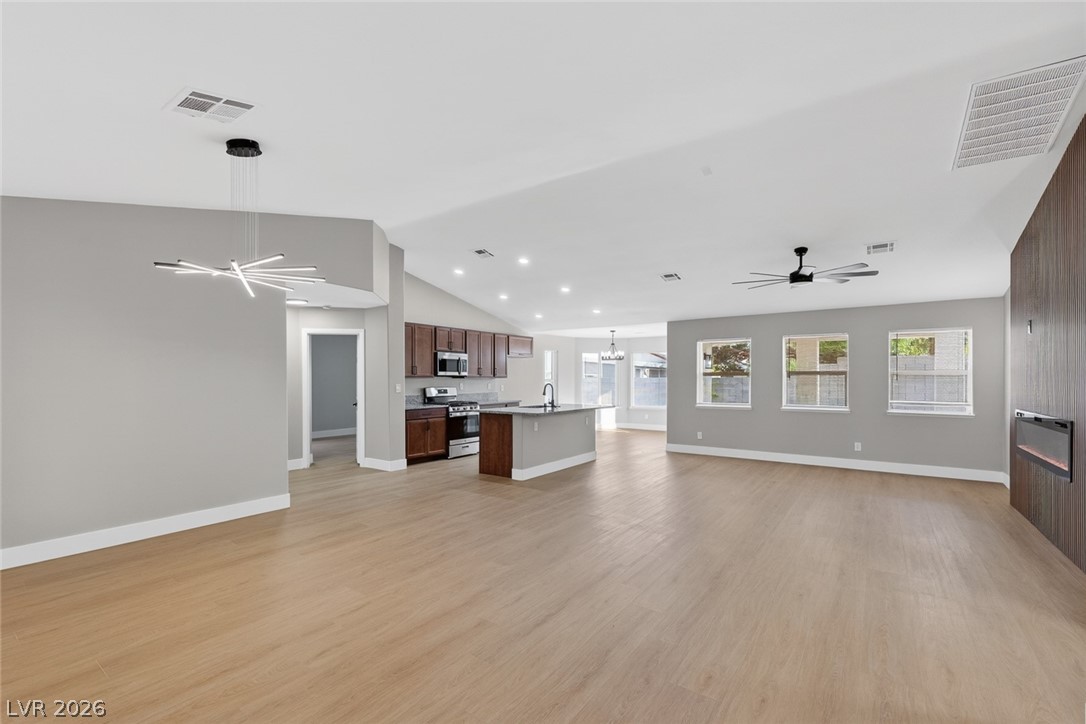 2021 Jean Paul Avenue North Las Vegas NV 89031