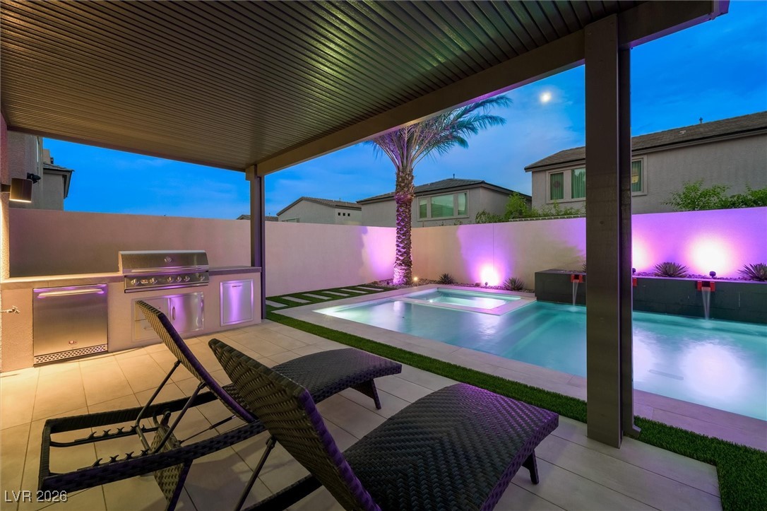 7085 Sunland Hills Avenue Las Vegas NV 89113