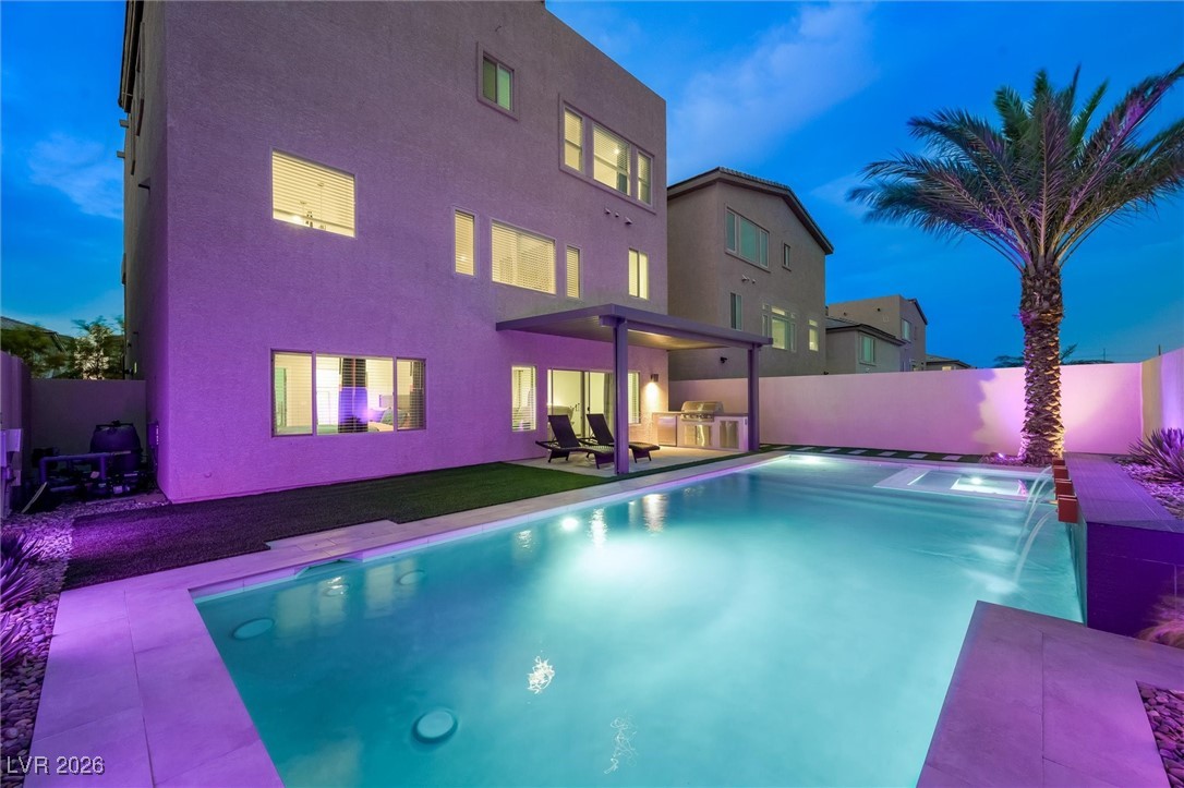 7085 Sunland Hills Avenue Las Vegas NV 89113