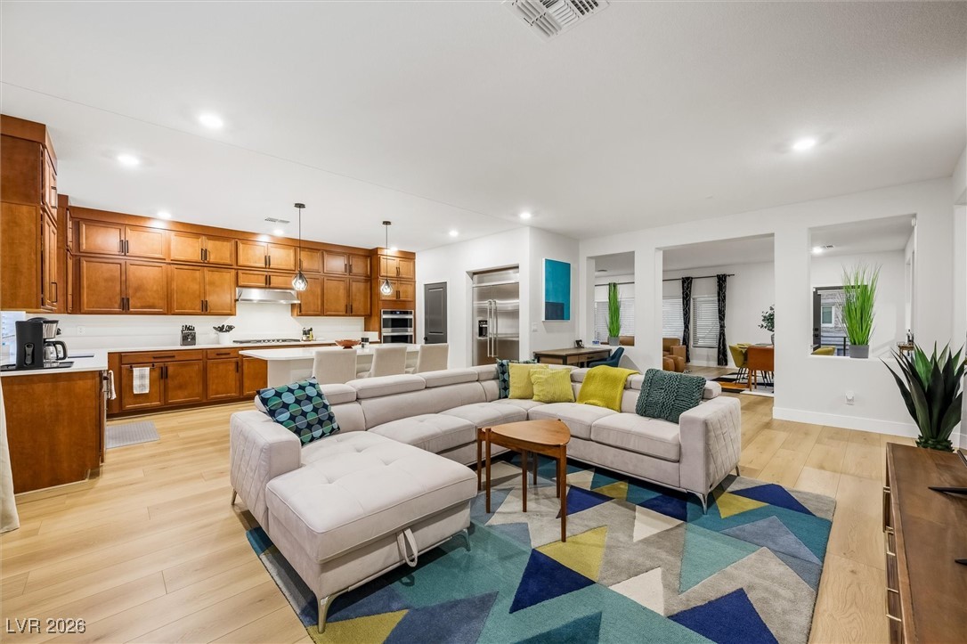 7085 Sunland Hills Avenue Las Vegas NV 89113