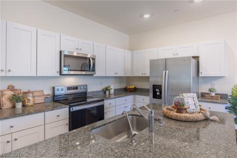 544 Thistleberry Avenue Henderson NV 89044
