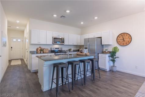544 Thistleberry Avenue Henderson NV 89044