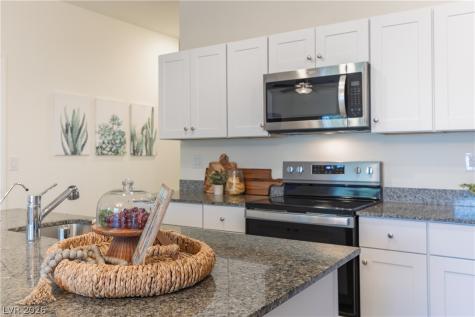 544 Thistleberry Avenue Henderson NV 89044