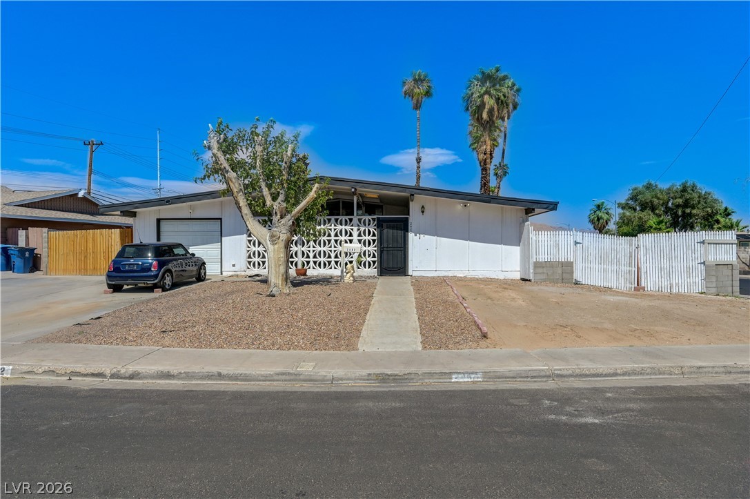 2482 Tee Street Las Vegas NV 89142