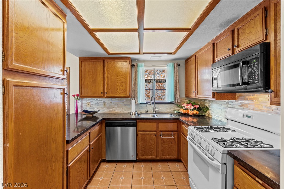 6721 North Brunswick Circle Las Vegas NV 89107