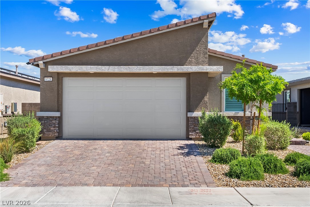 9728 Pacific Pine Street Las Vegas NV 89143