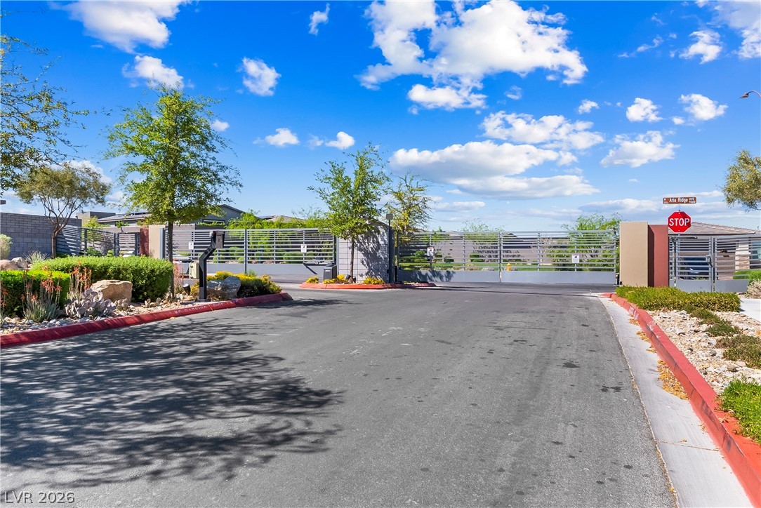 9728 Pacific Pine Street Las Vegas NV 89143