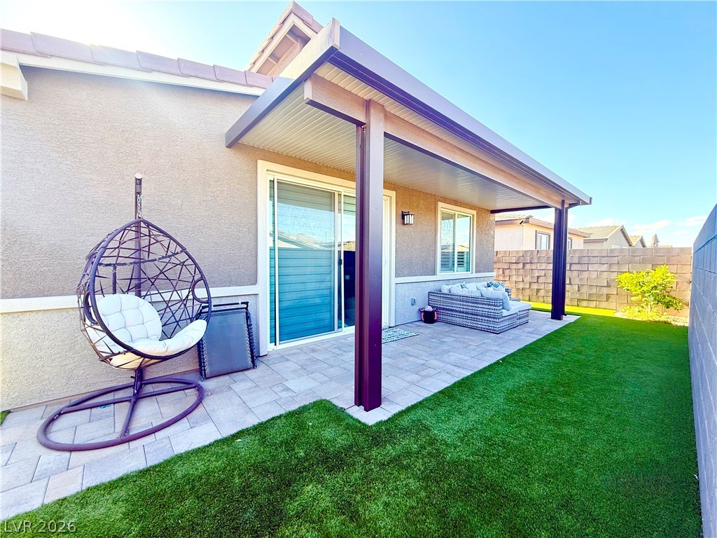 9728 Pacific Pine Street Las Vegas NV 89143