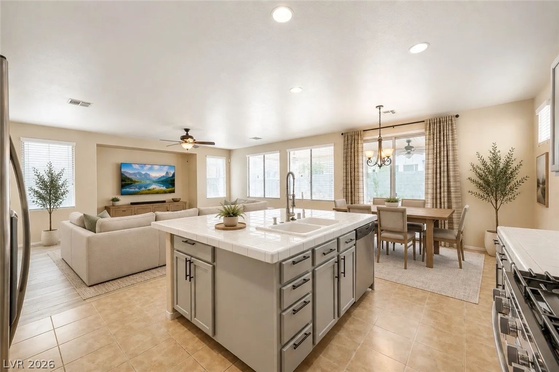6692 Chariots Path Court Las Vegas NV 89142
