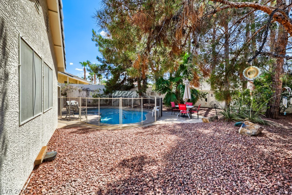 205 Glacier Drive Henderson NV 89074