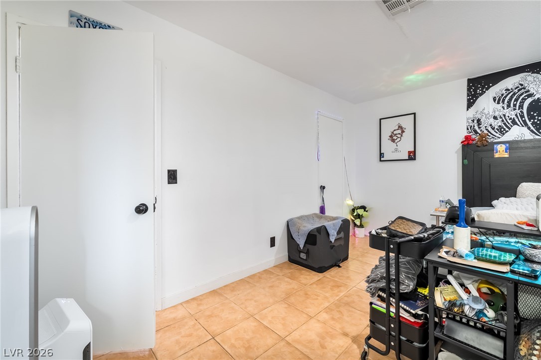 5034 Rappahanock Street Las Vegas NV 89122