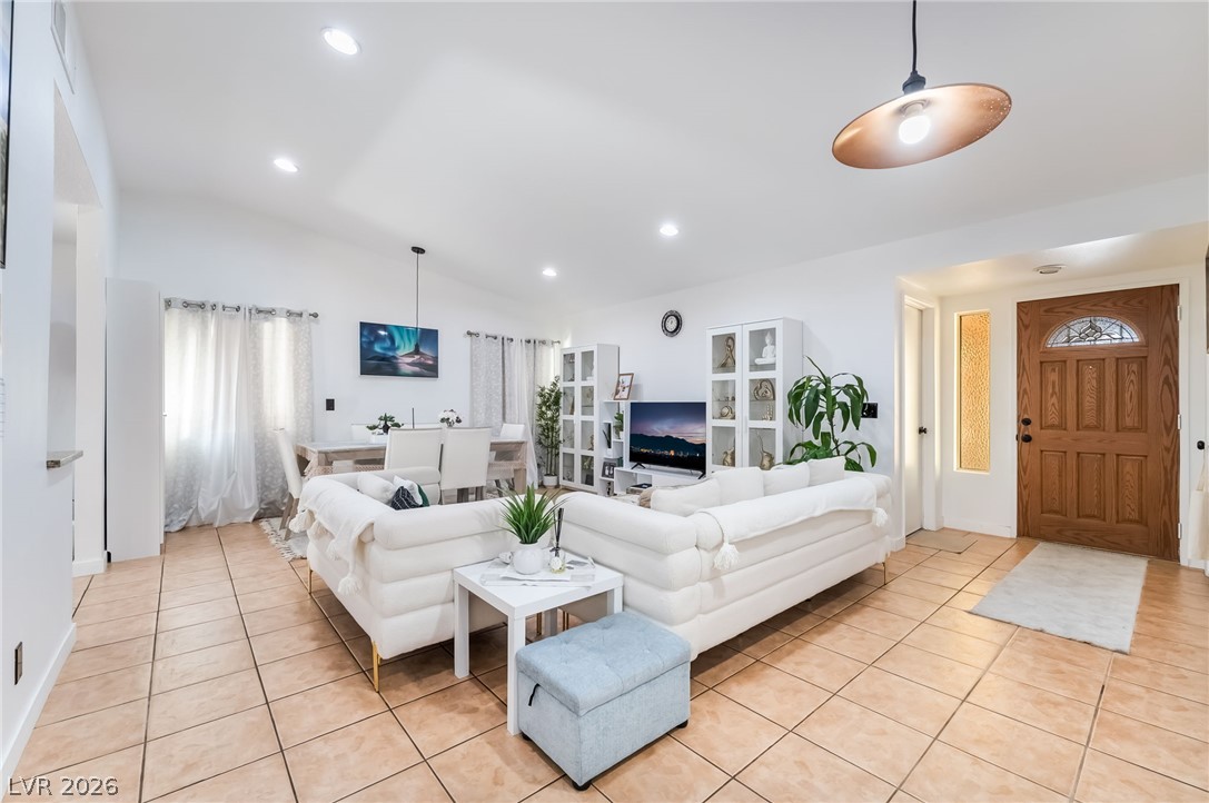 5034 Rappahanock Street Las Vegas NV 89122