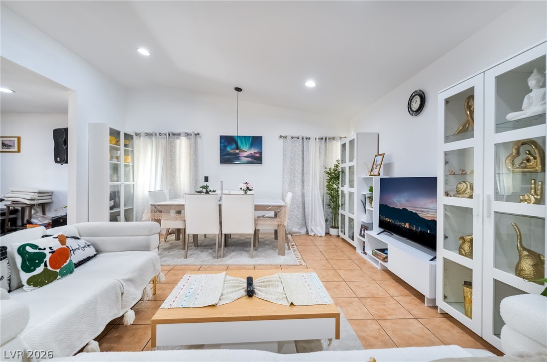 5034 Rappahanock Street Las Vegas NV 89122