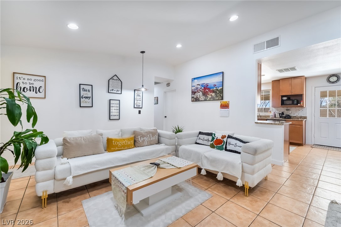 5034 Rappahanock Street Las Vegas NV 89122