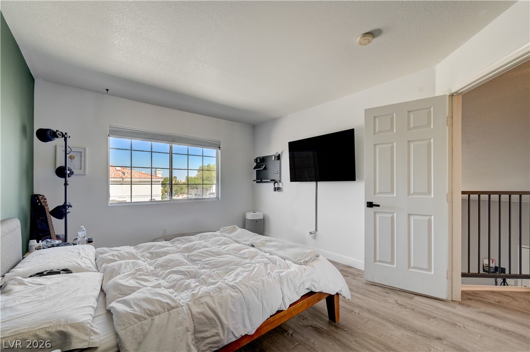 8012 Delbonita Avenue Las Vegas NV 89147