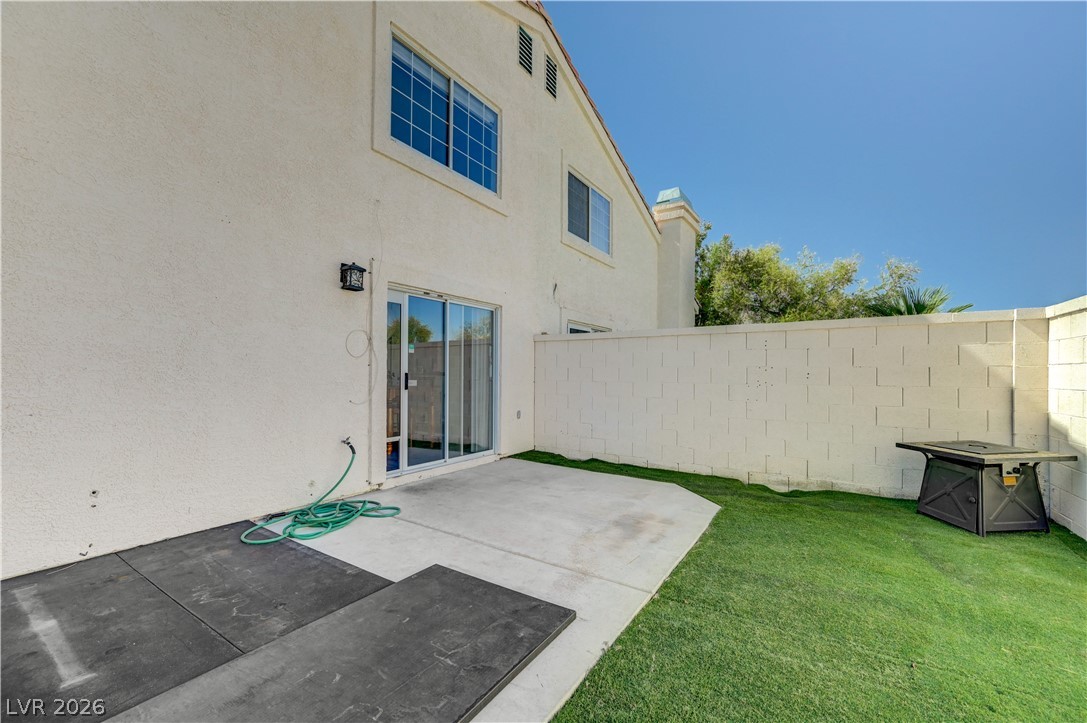 8012 Delbonita Avenue Las Vegas NV 89147