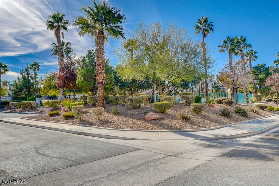 8012 Delbonita Avenue Las Vegas NV 89147