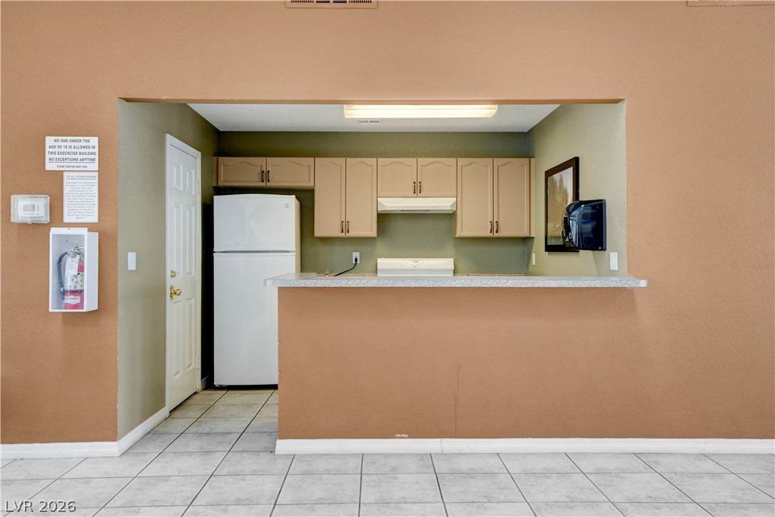8012 Delbonita Avenue Las Vegas NV 89147