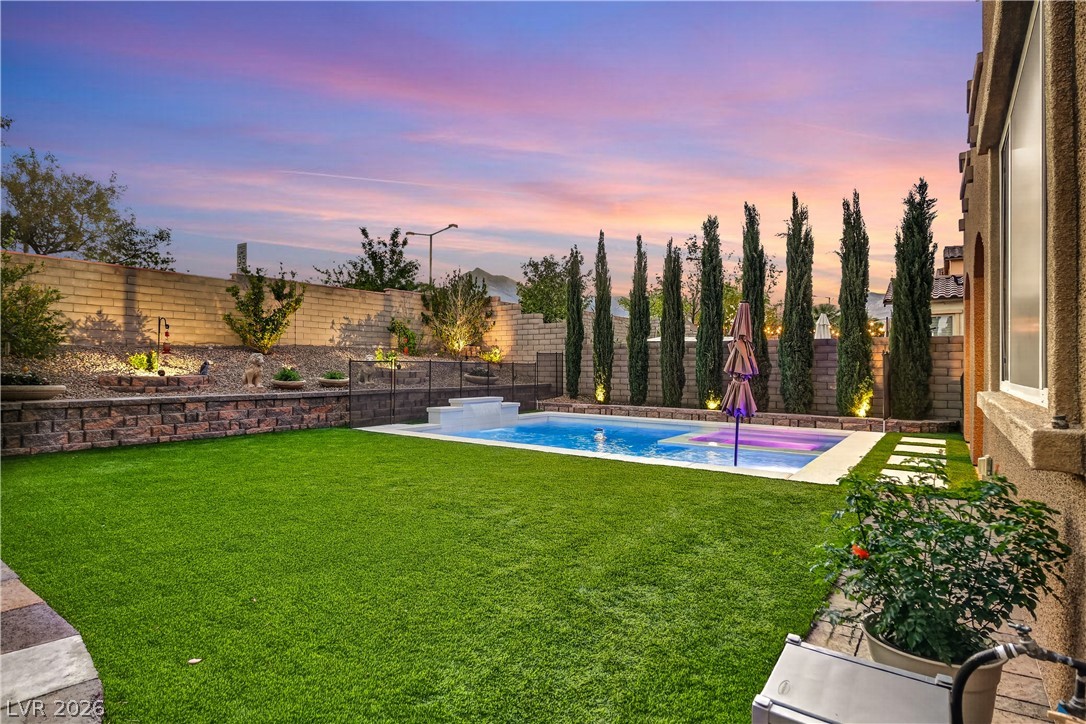 571 Signal Peak Street Las Vegas NV 89138
