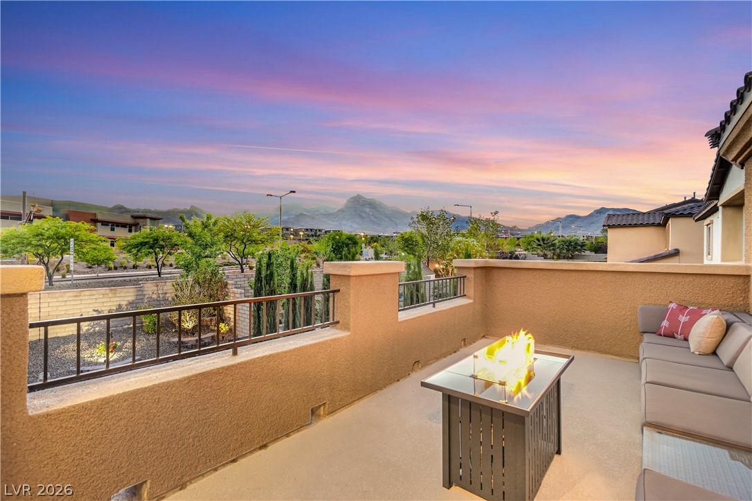 571 Signal Peak Street Las Vegas NV 89138