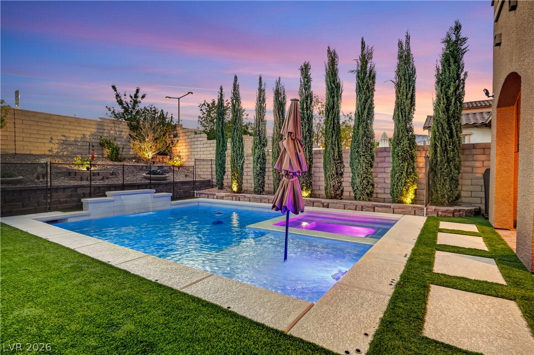 571 Signal Peak Street Las Vegas NV 89138