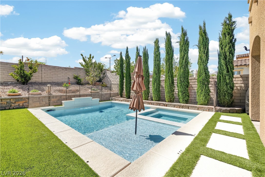 571 Signal Peak Street Las Vegas NV 89138