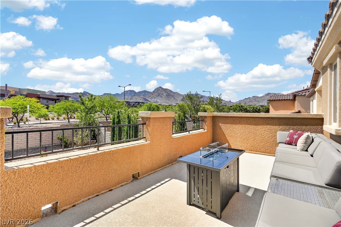 571 Signal Peak Street Las Vegas NV 89138