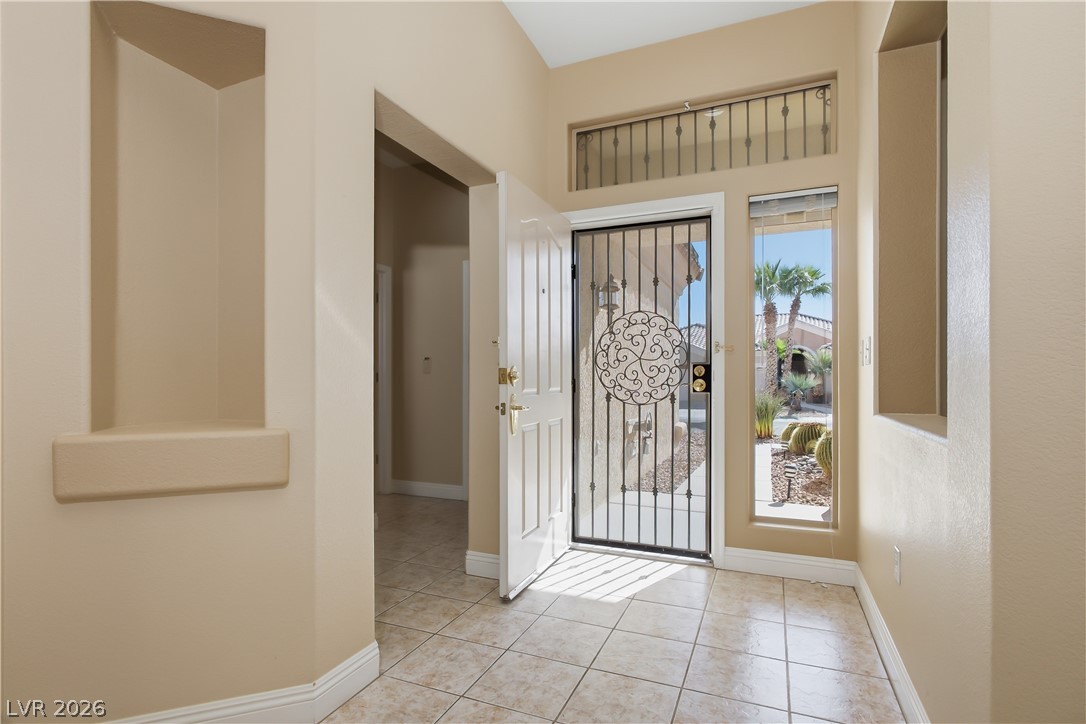 2261 Hot Oak Ridge Street Las Vegas NV 89134