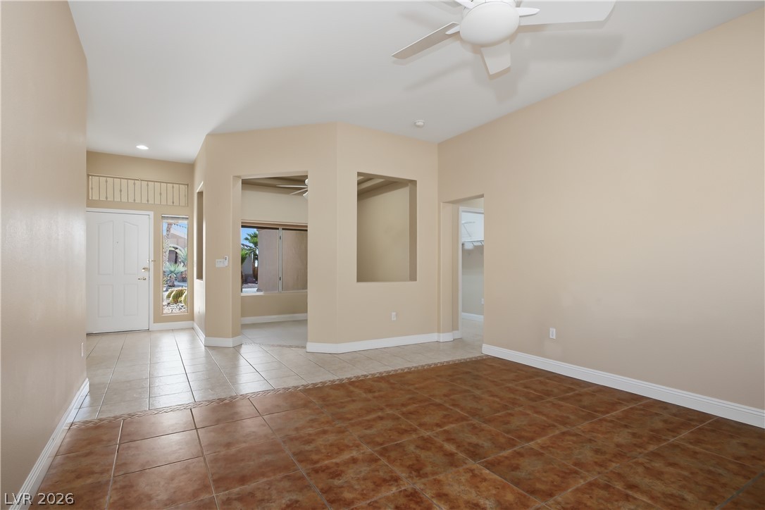 2261 Hot Oak Ridge Street Las Vegas NV 89134
