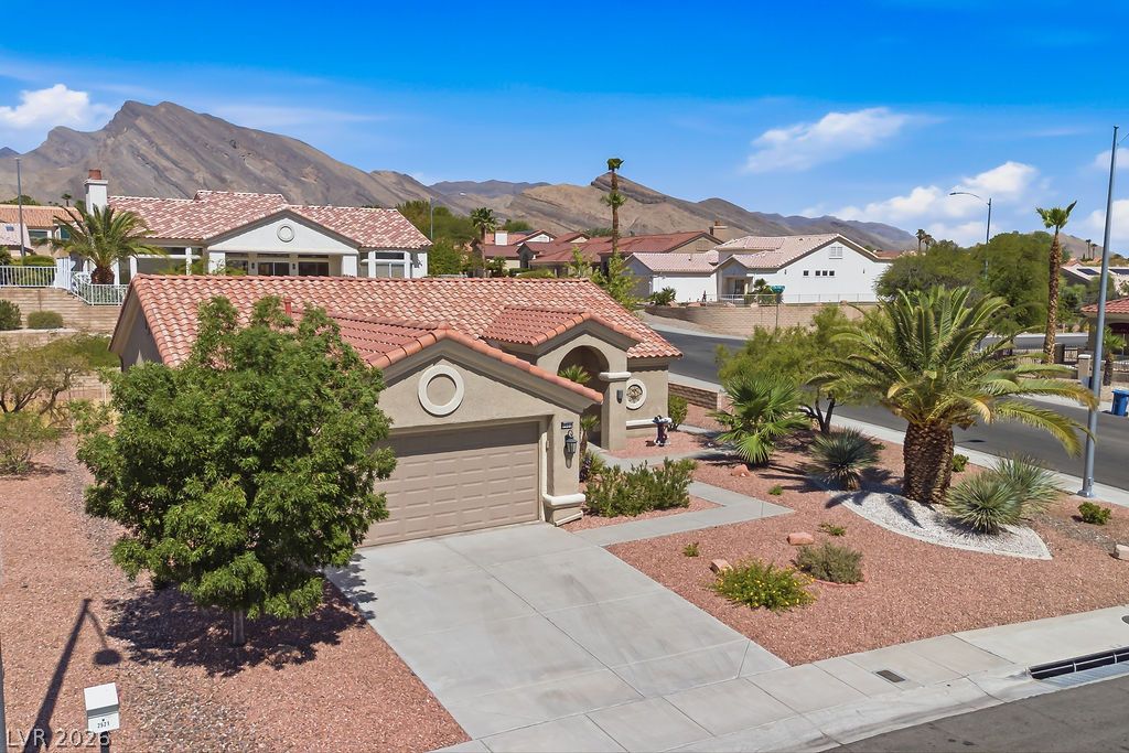 2521 Springbrook Drive Las Vegas NV 89134