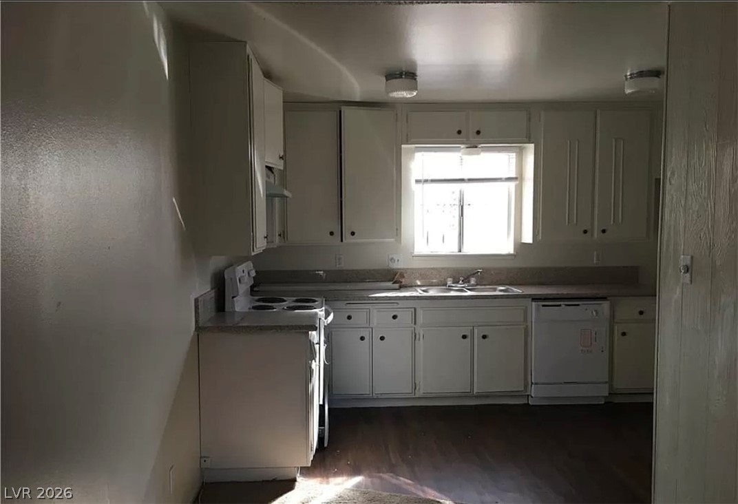 146 Greenbriar Townhouse Way Las Vegas NV 89121