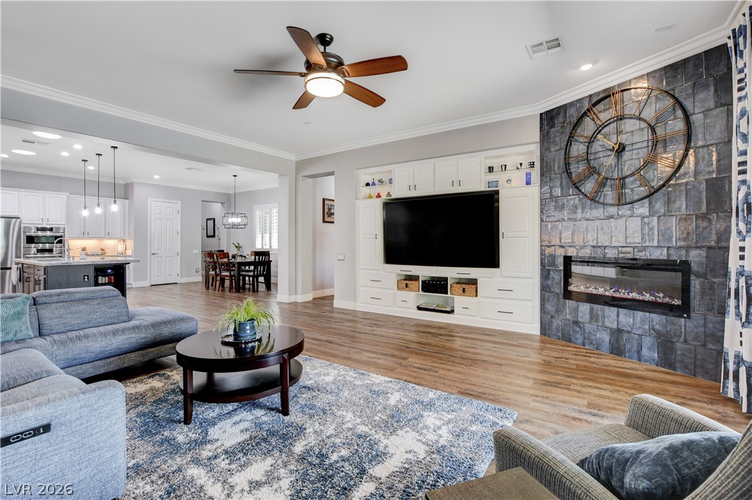 7087 April Wind Avenue Las Vegas NV 89131