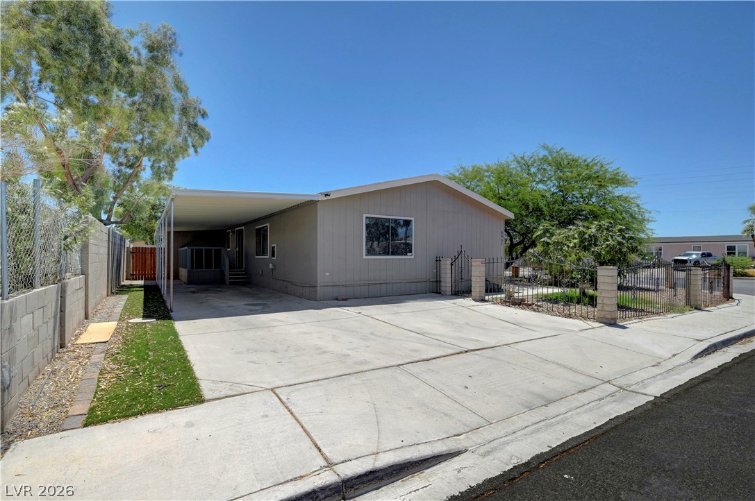 5997 Castlemont Avenue Las Vegas NV 89156