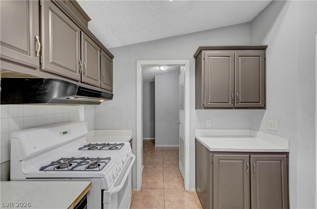 5997 Castlemont Avenue Las Vegas NV 89156