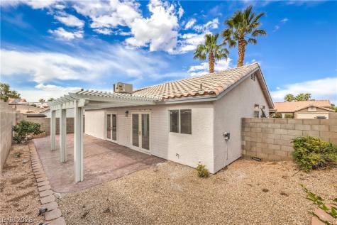 7413 Red Eagle Street Las Vegas NV 89131