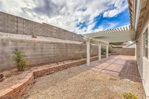 7413 Red Eagle Street Las Vegas NV 89131