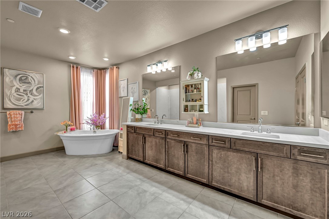 8557 South Pioneer Way Las Vegas NV 89113