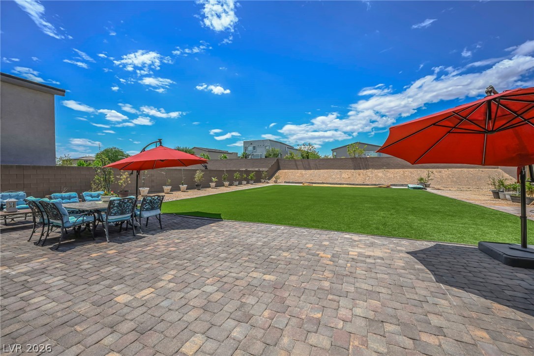 8557 South Pioneer Way Las Vegas NV 89113