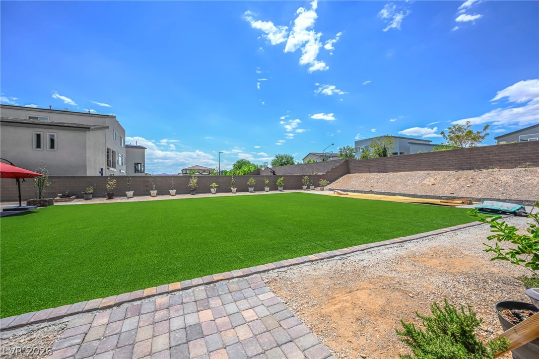 8557 South Pioneer Way Las Vegas NV 89113