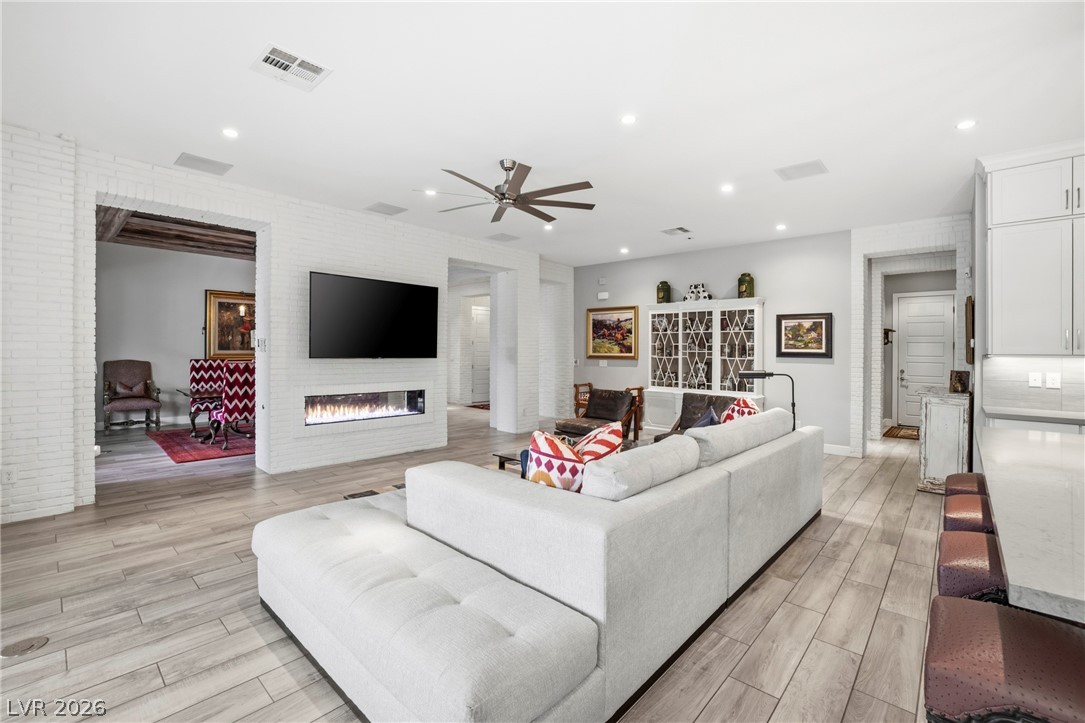 272 Tarragona Breeze Avenue Las Vegas NV 89138