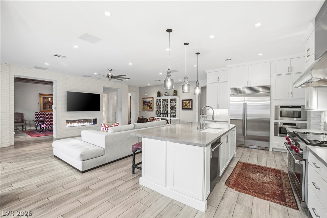 272 Tarragona Breeze Avenue Las Vegas NV 89138