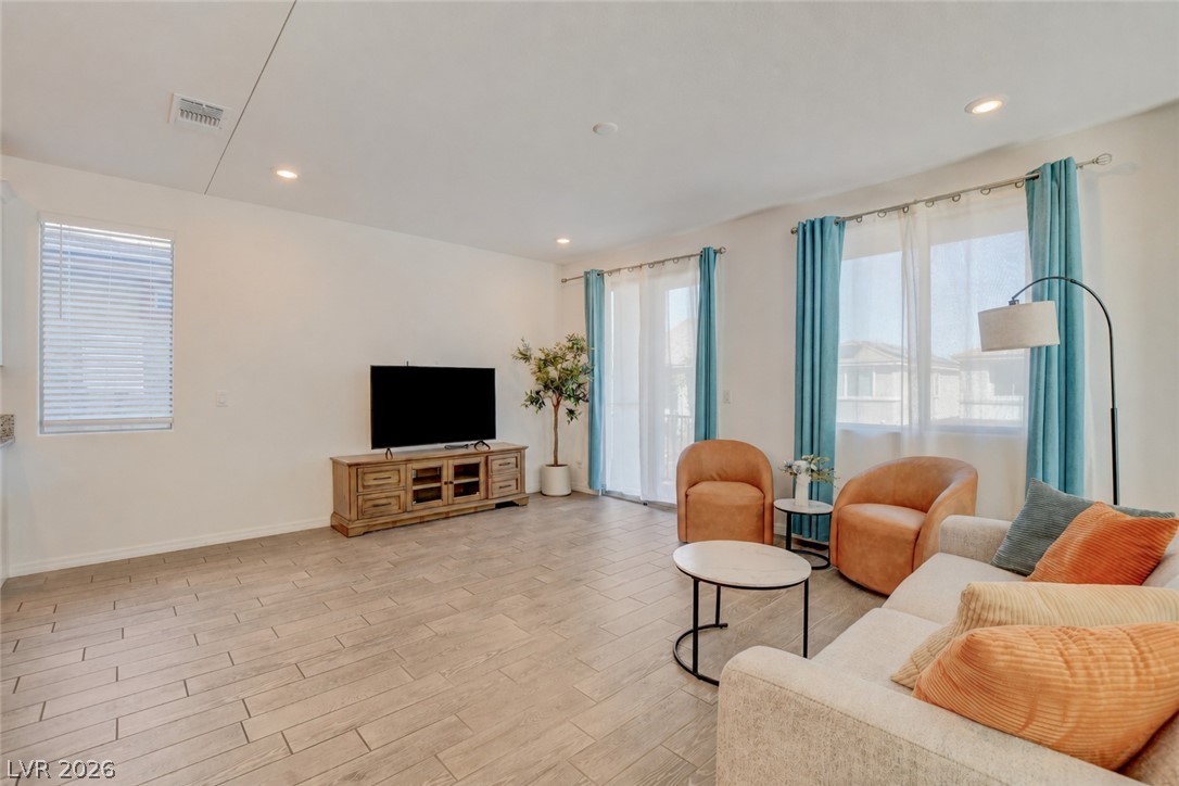 8085 Texas Hills Street Las Vegas NV 89113