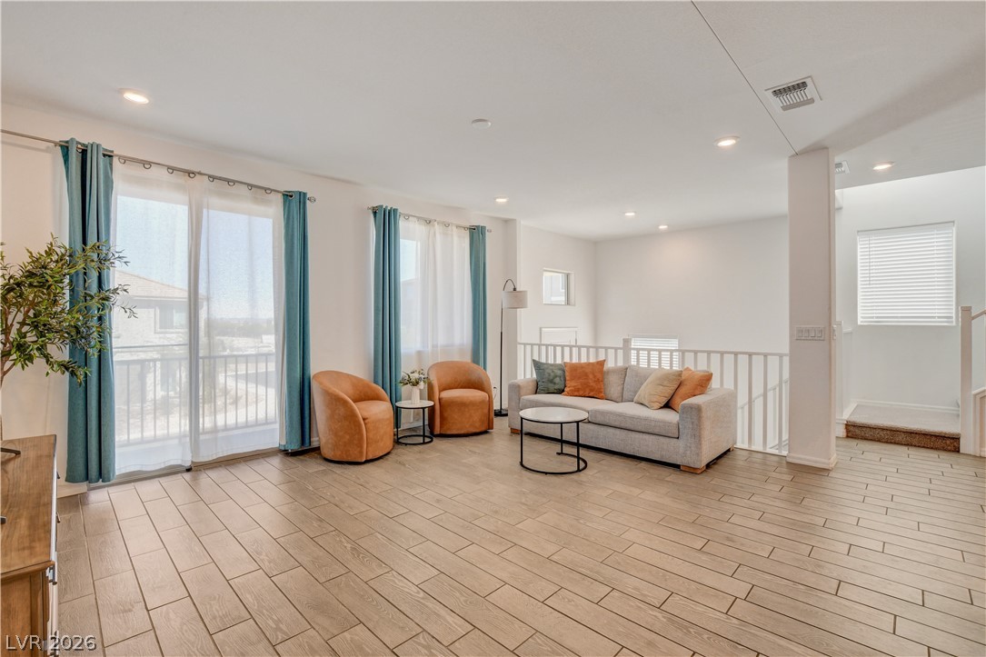 8085 Texas Hills Street Las Vegas NV 89113