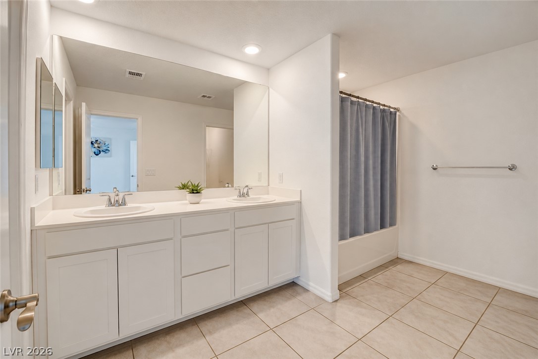 8085 Texas Hills Street Las Vegas NV 89113