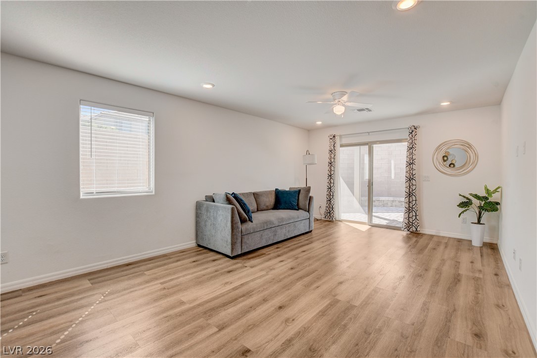8085 Texas Hills Street Las Vegas NV 89113