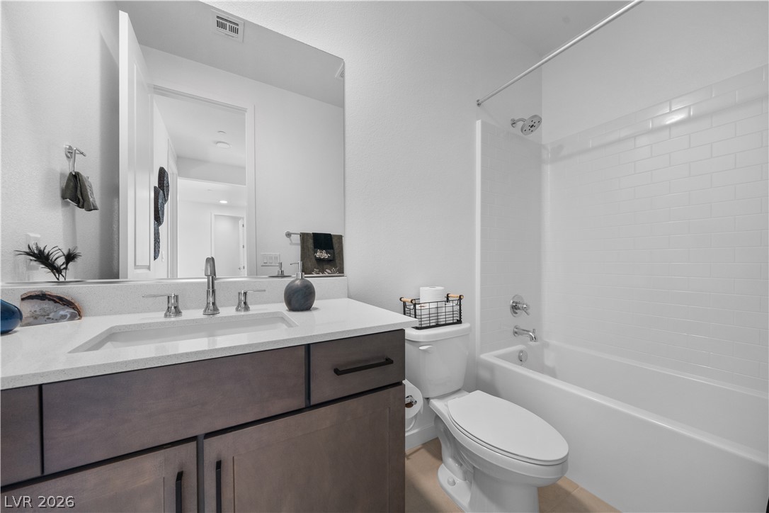 9783 Evergreen Pine Street Las Vegas NV 89166