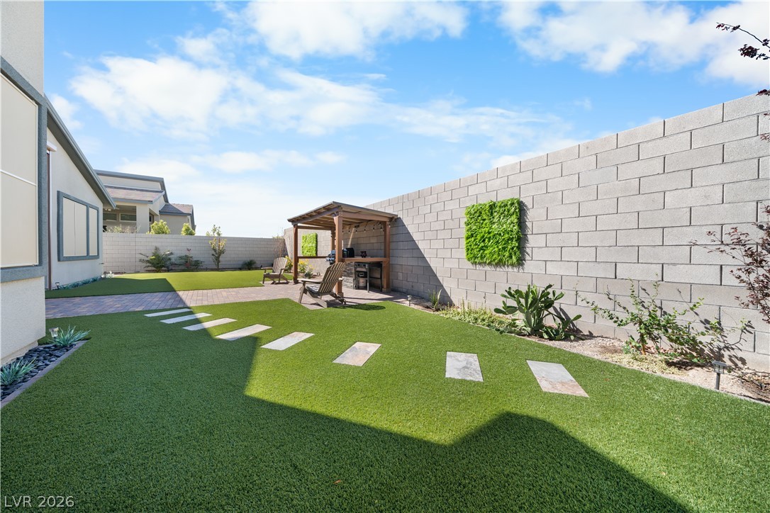 9783 Evergreen Pine Street Las Vegas NV 89166
